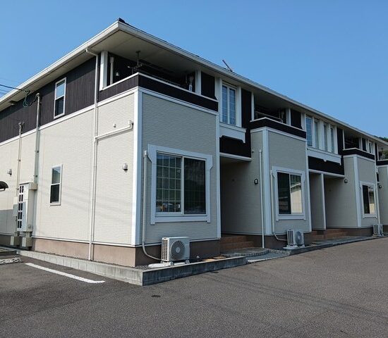 エルヴィータ・ウーノ 202号室