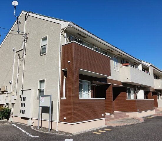 リヴィング牟佐 102号室