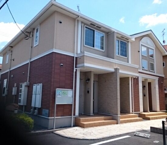 サンシャイン富田 202号室