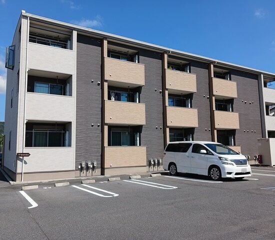 リバーサイド２  203号室