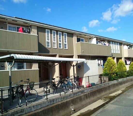 プラス ワン 203号室 プラス ワン 203号室