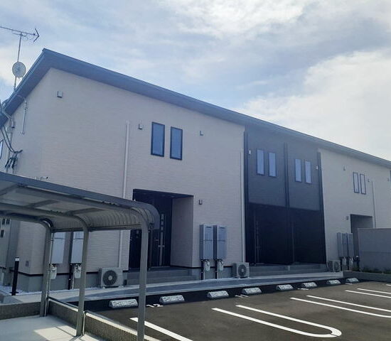 ラフィーネ・ヴィシン  203号室