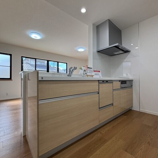 (キッチン)  (キッチン)