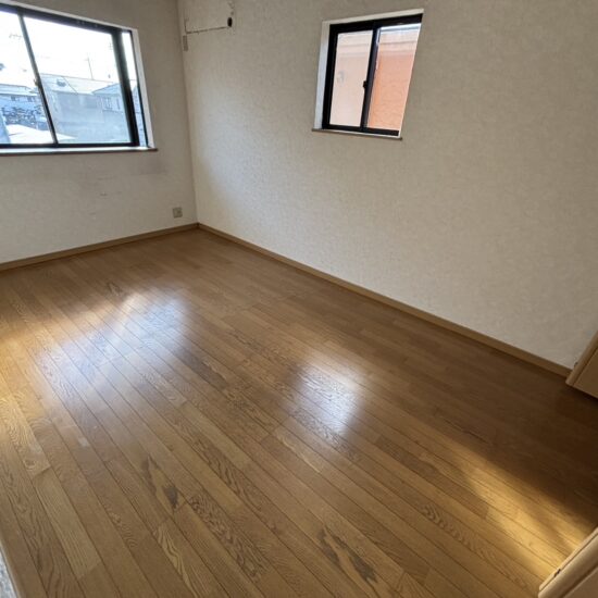 (寝室) (寝室)