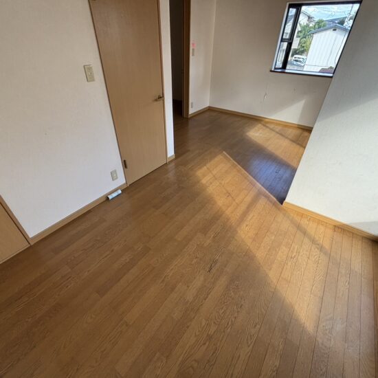 (寝室) (寝室)