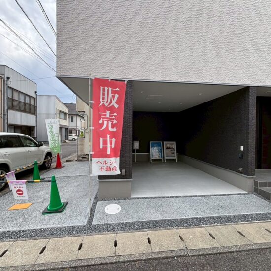 1階 車庫 1階 車庫