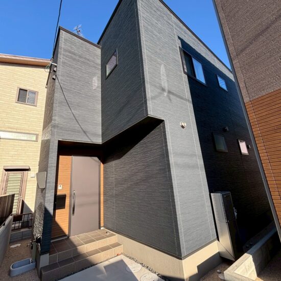 岡山市南区泉田4丁目 A棟