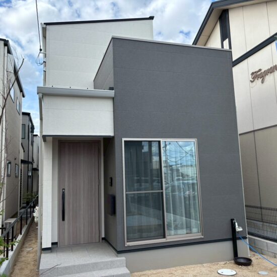 岡山市北区平田123 10号棟
