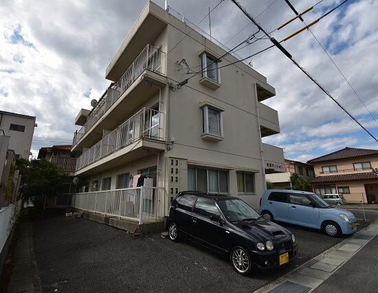 石堂マンション  202